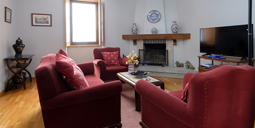 Alminhas House
