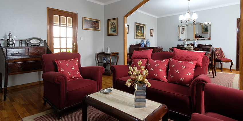 Alminhas House