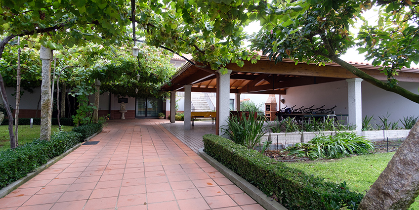Alminhas House