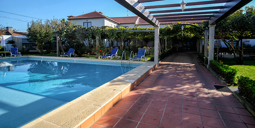 Alminhas House
