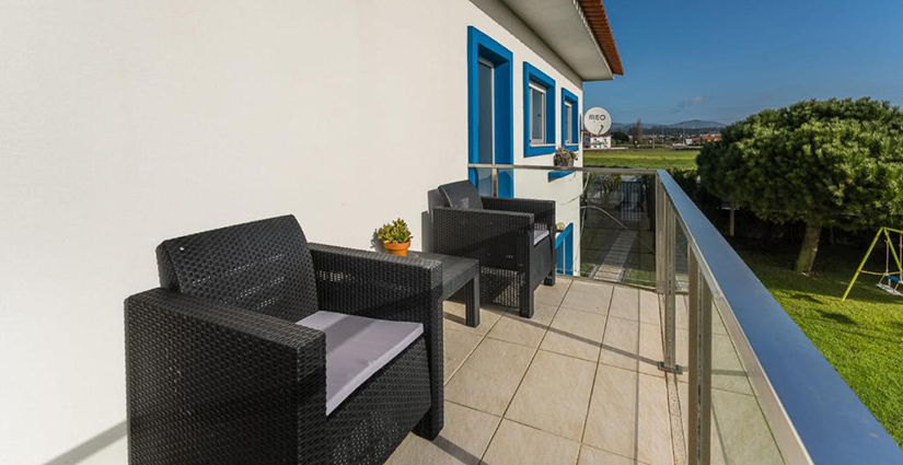 Beachfront Villa in Esposende