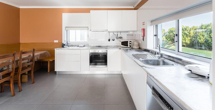 Beachfront Villa in Esposende