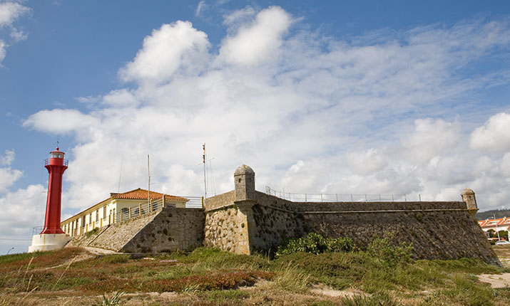 farol-e-forte-de-sao-joao-baptista/