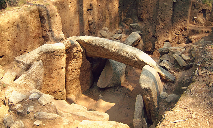 Cruzinha/Arribadas Dolmen (Vila Chã)