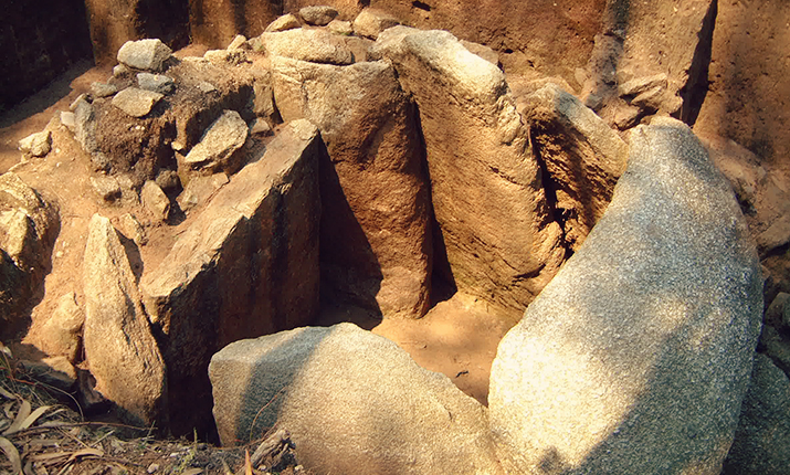 Cruzinha/Arribadas Dolmen (Vila Chã)