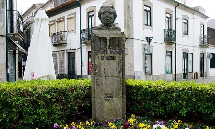 António Correia de Oliveira António Correia de Oliveira