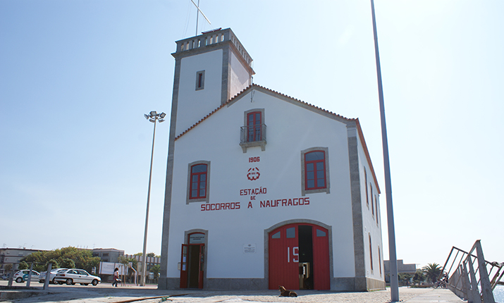 Puesto de socorro para náufragos / Museo Marítimo Puesto de socorro para náufragos / Museo Marítimo