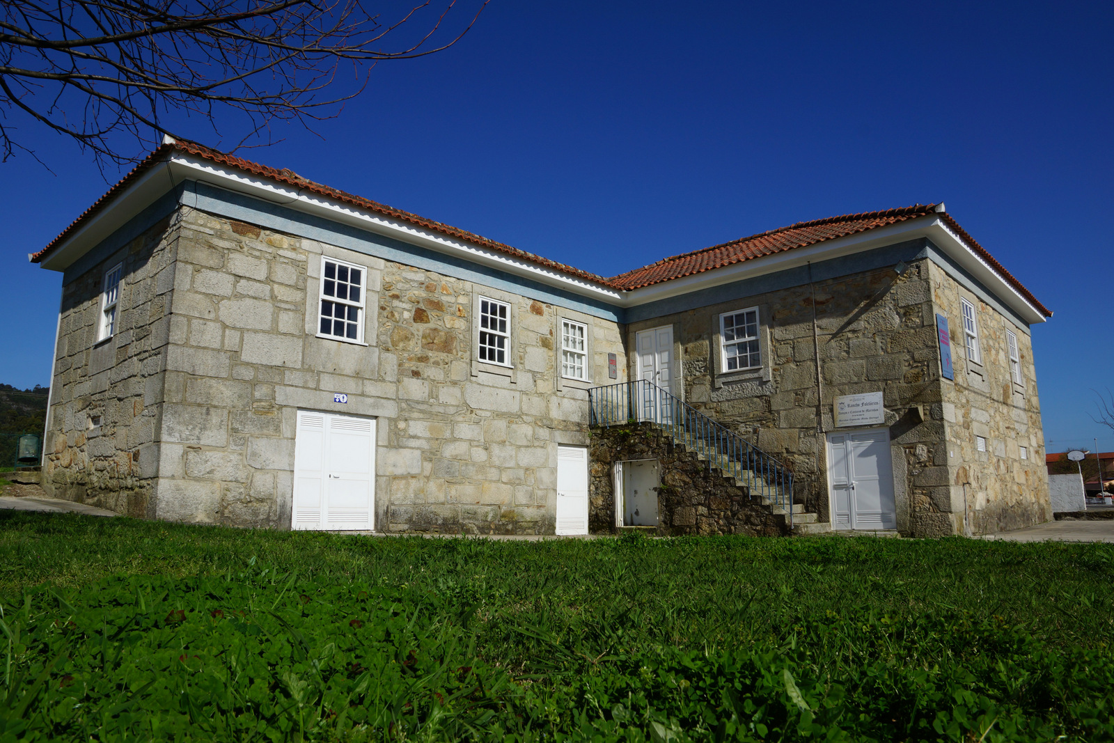 São Miguel Hostel celebrates 7th anniversary with walk along the Coastal Path